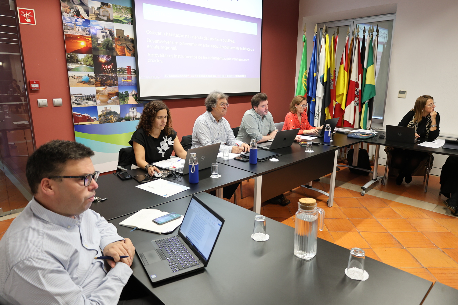 Reunião de trabalho sobre habitação a custos acessíveis decorreu na CIM Médio Tejo 